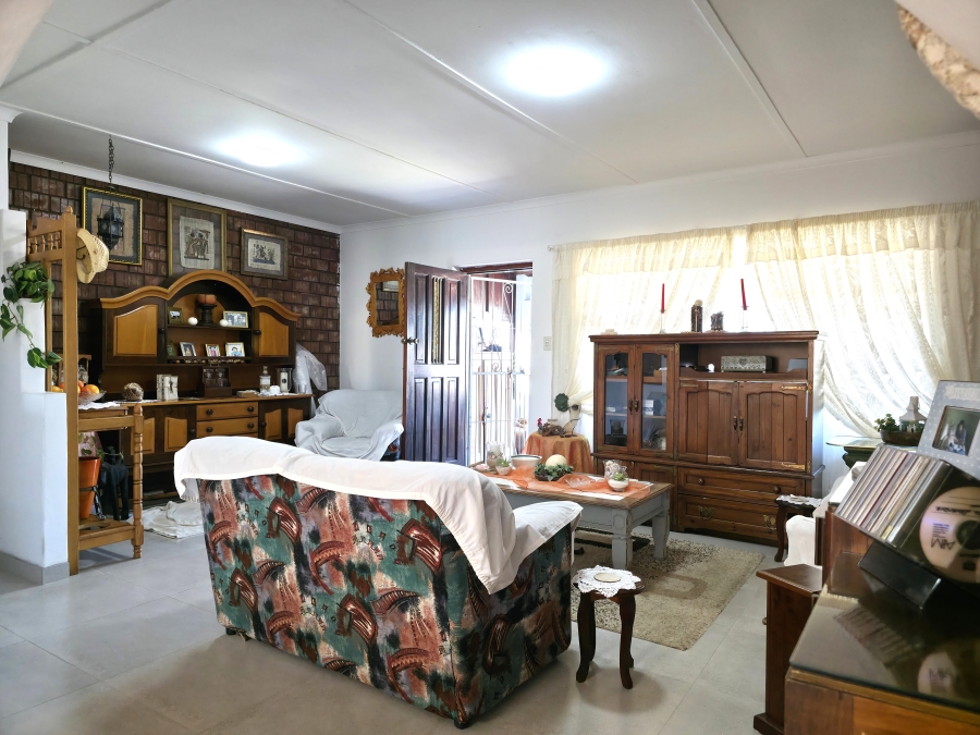3 Bedroom Property for Sale in Wavecrest Eastern Cape